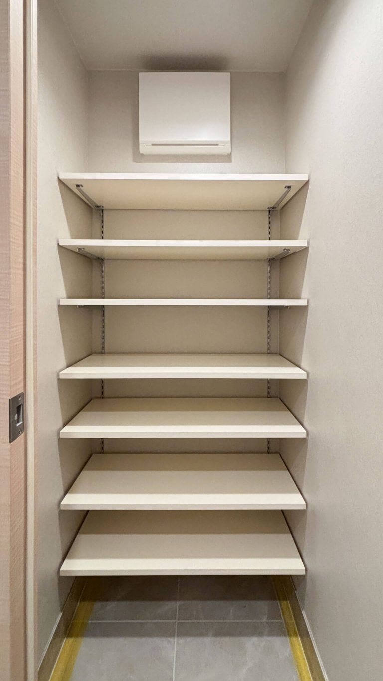 玄関 SIC（シューズインクローゼット）