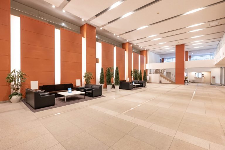 エントランスホール