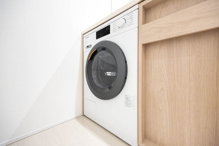 洗面室 ドラム式洗濯乾燥機