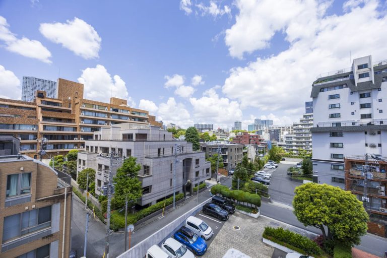 バルコニー眺望（洗面室側）