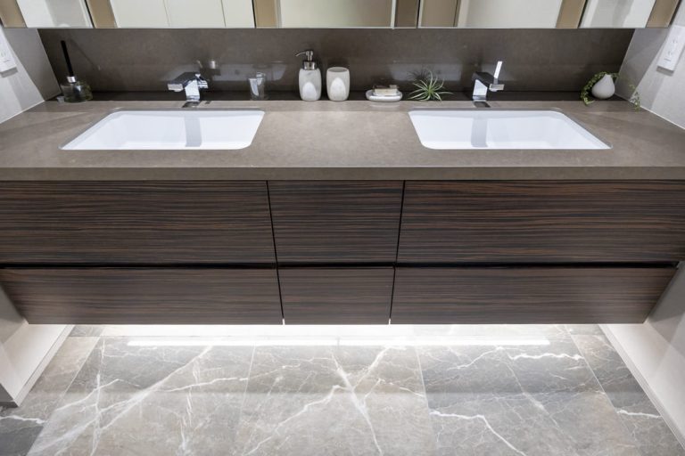 洗面化粧台