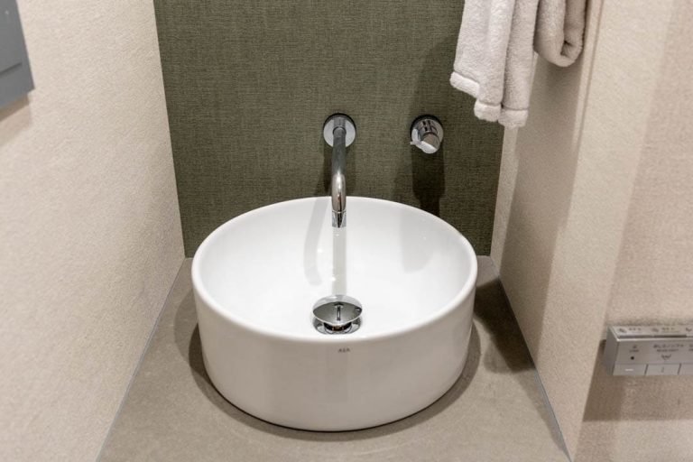 トイレ（居室側廊下）手洗い器