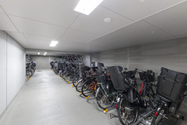 駐輪場