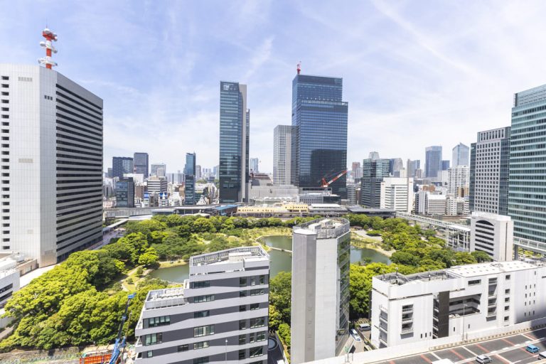 BrilliaTower浜離宮　18階から庭園の緑を望む、大人のゆとりを満たす住まい
