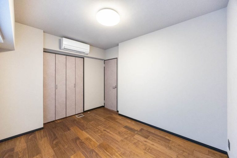サービスルーム