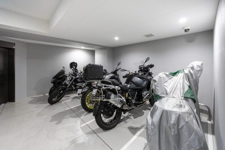 バイク置場