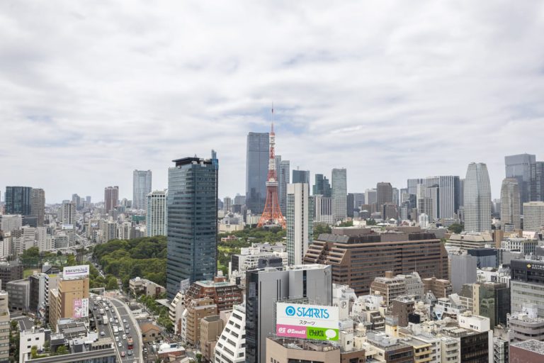 クレストプライムタワー芝　東京タワーを足元から望む28階