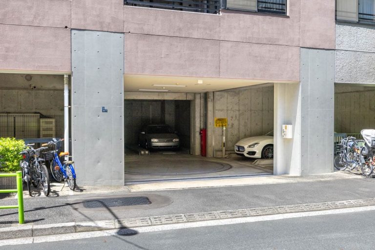駐車場