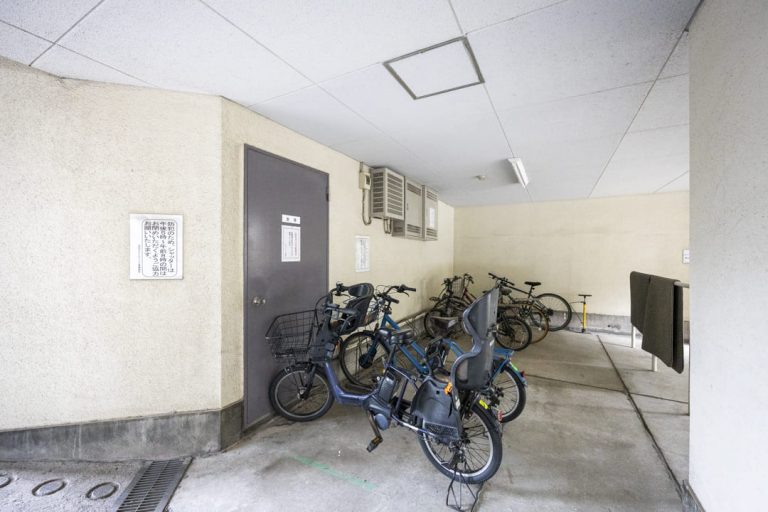駐輪場
