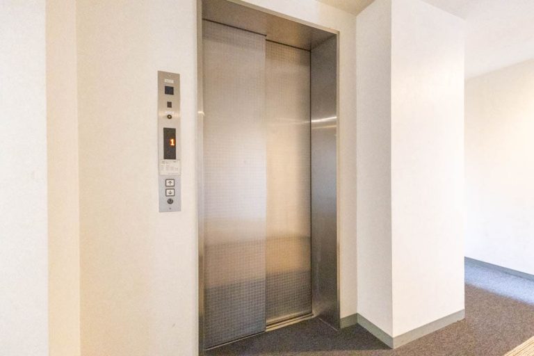 エレベーター
