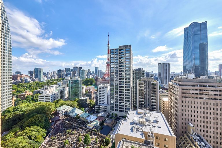 パークコート虎ノ門愛宕タワー　東京タワーを望む23階・南西角住戸