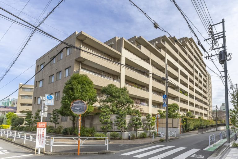 幡ヶ谷　南西向きの明るい住まいで、ペットと暮らす